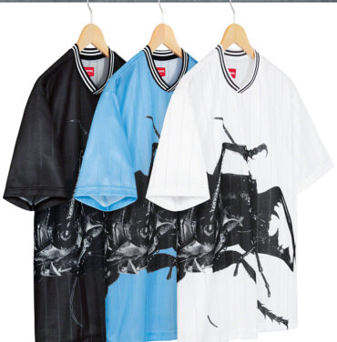 Supreme crea colección de ropa inspirada en Massive Attack