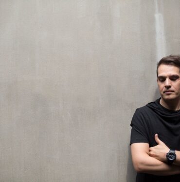 Escucha “MVMNTO” la nueva canción de Sussie 4