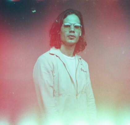 Timothy Lanham de The Vaccines estrena “Holiday”