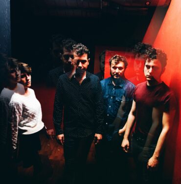 Triángulo de Amor Bizarro estrena 