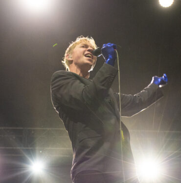 The Drums en el Pepsi Center WTC