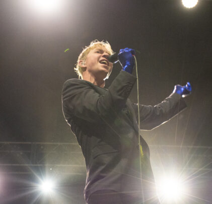 The Drums en el Pepsi Center WTC