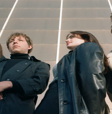 TOPS anuncia EP y comparte “Perfected Steps”