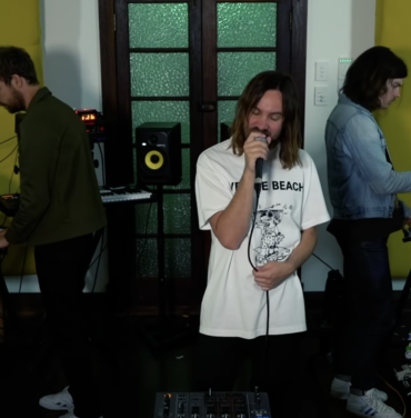 Tame Impala realiza cover a “Say It Right” de Nelly Furtado