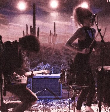 Escucha el trash pop de Teenage Cavegirl