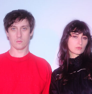 Escucha “Nightwalking”, lo nuevo de Tempers