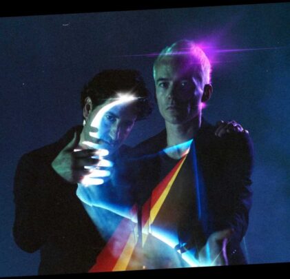 The Avalanches lanza “Interstellar Love” ft. Leon Bridges