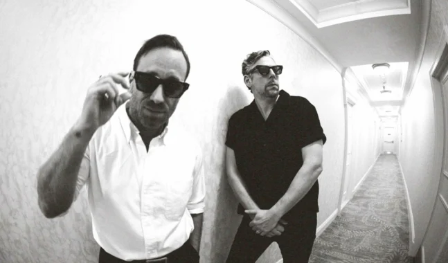 The Black Keys trae un sonido fresco en “Babygirl”