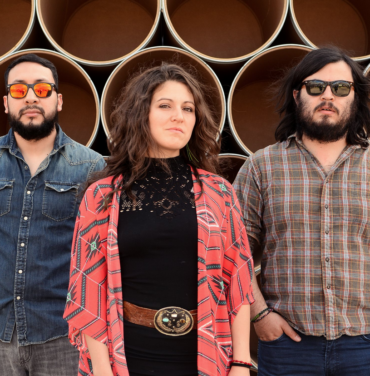 The Chamanas y su música fronteriza recomendada por Portugal. The Man