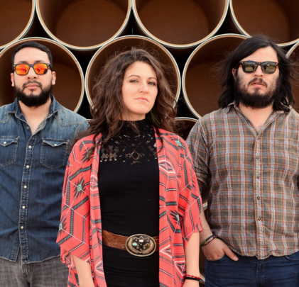 The Chamanas y su música fronteriza recomendada por Portugal. The Man