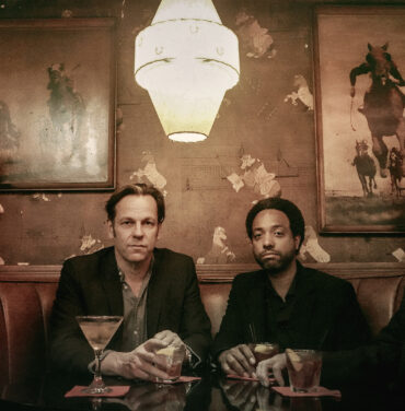 The Color Forty Nine comparte “What Would I Know - Yo Que Se” junto a Rubén Albarrán