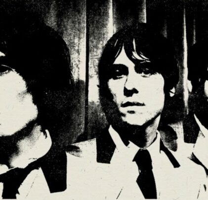 The Cribs estrena sencillo navideño titulado “Christmas (All Year Long)“