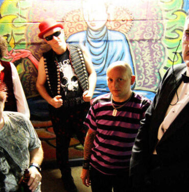 The Damned da detalles de su nuevo disco