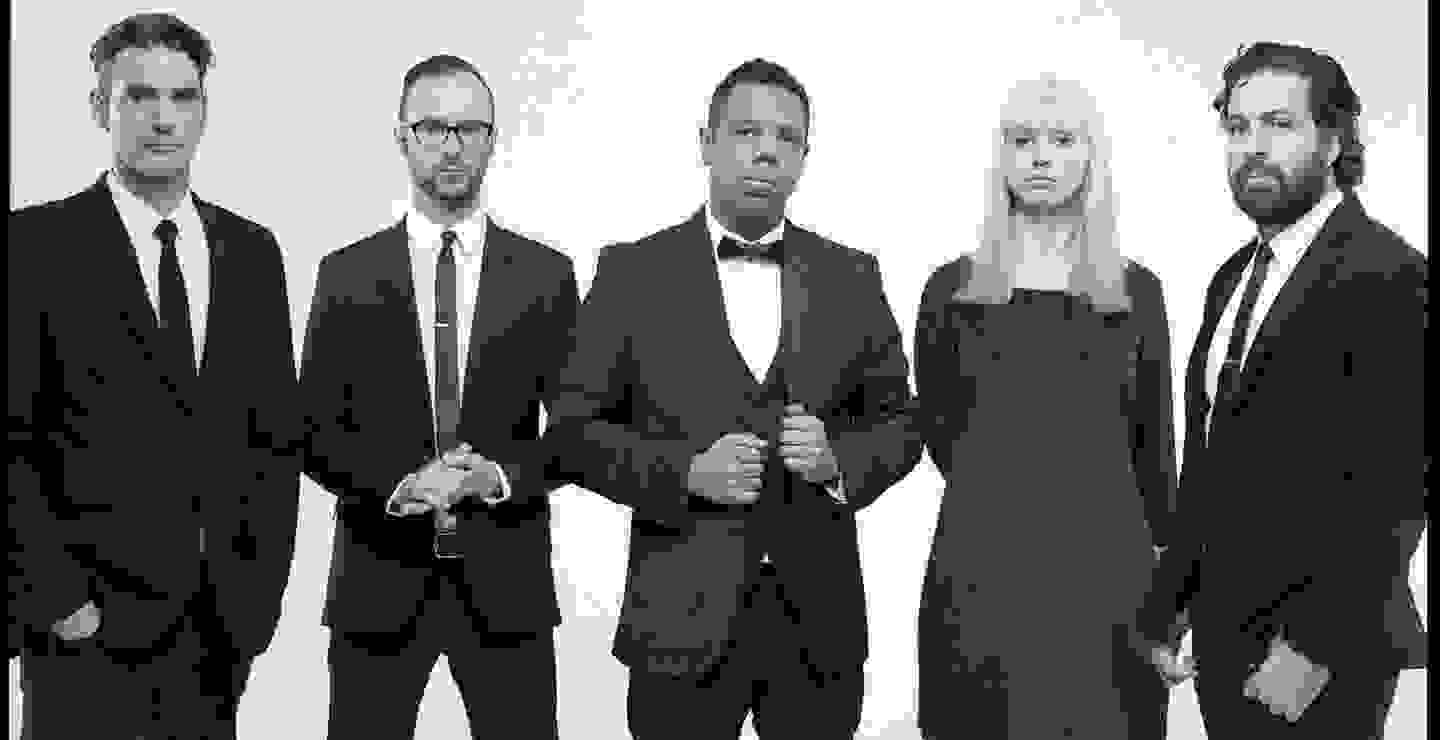 The Dears regresan con “I Used to Pray for the Heavens to Fall”