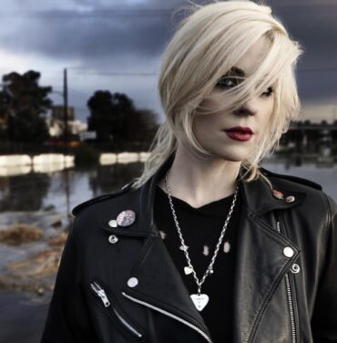 Por fin, nuevo tema de The Distillers