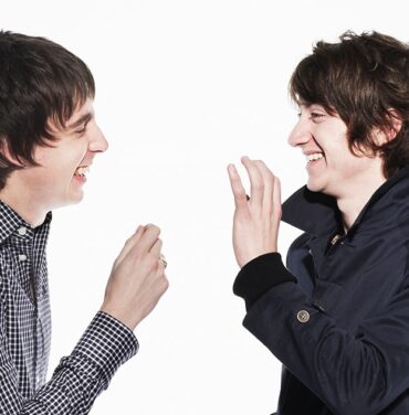 The Last Shadow Puppets confirma un nuevo disco