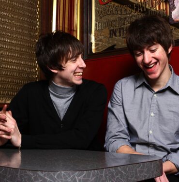 The Last Shadow Puppets trabaja en un nuevo disco