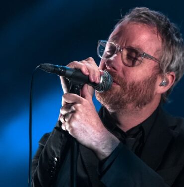 The National y su interpretación al lado de St. Vincent