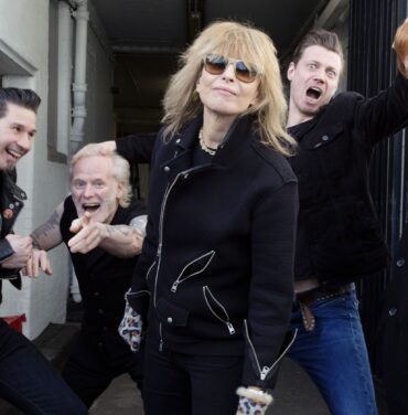 The Pretenders presenta video para “You Can't Hurt a Fool”