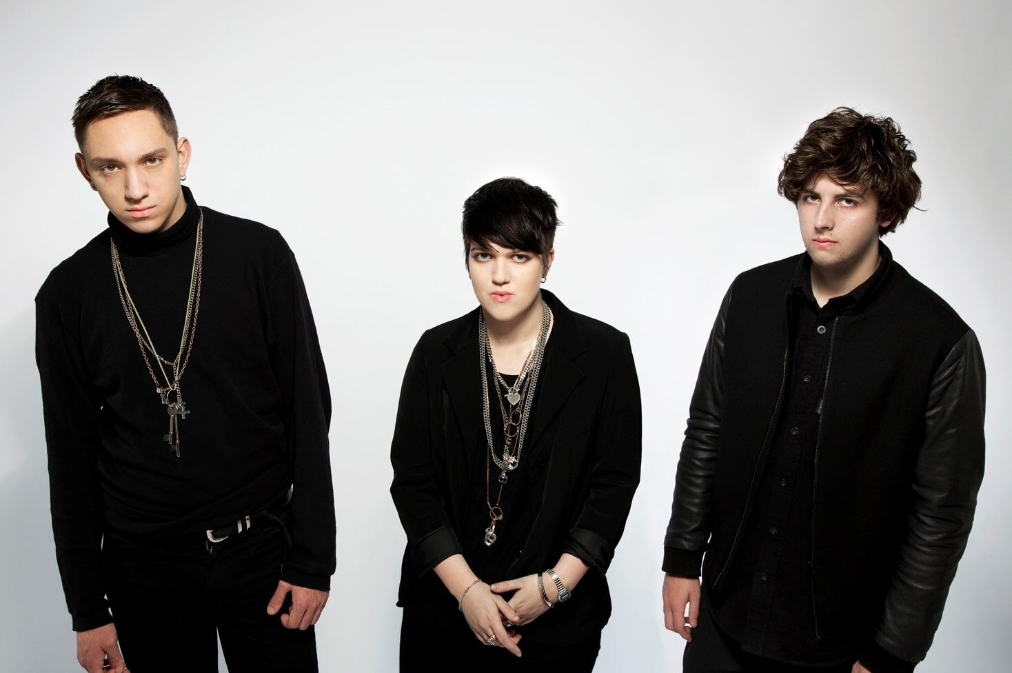 The xx le hace cover a Drake y Rihanna
