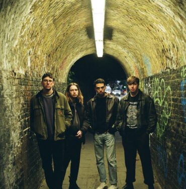 Descubre el sonido de The Youth Play