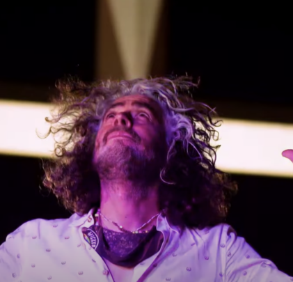 The Flaming Lips libera video para “God and the Policeman”