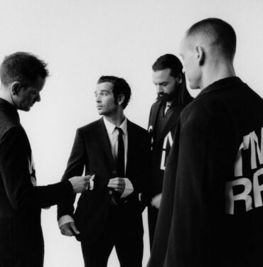 The 1975 presenta el sencillo “About You”