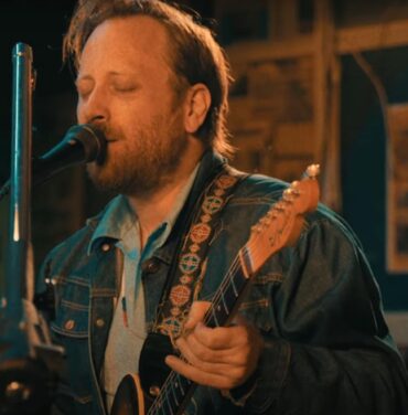 The Black Keys versiona “Going Down South”, clásico de blues