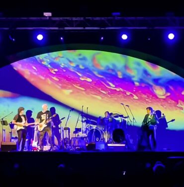 The Gilmour Project en Pepsi Center WTC