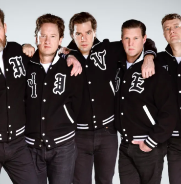 The Hives versiona “Hooked on a Feeling”