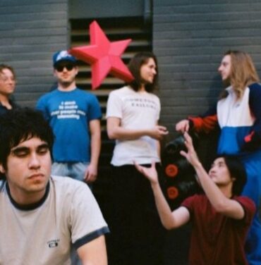 The Sophs debuta con “SWEAT”