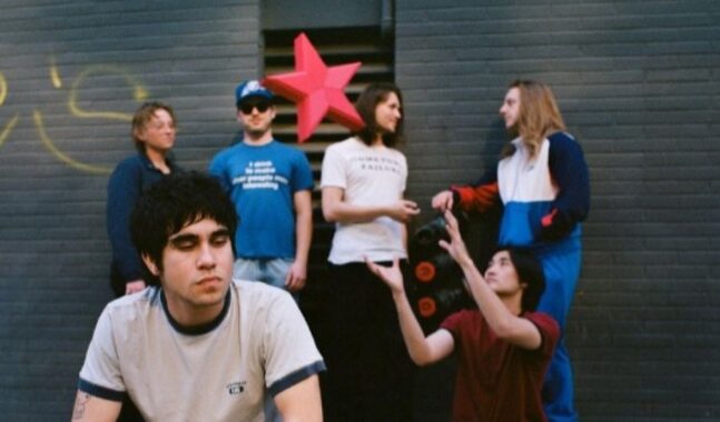 The Sophs debuta con “SWEAT”