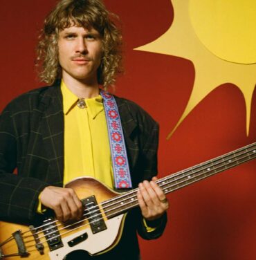 Mira “So Long”, el nuevo video de Tim Ayre