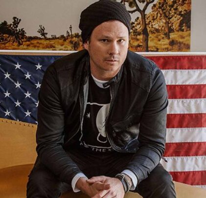 Tom DeLonge sugiere que drones de Nueva Jersey son OVNIs