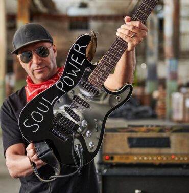 Tom Morello anuncia el álbum ‘The Atlas Underground Flood’