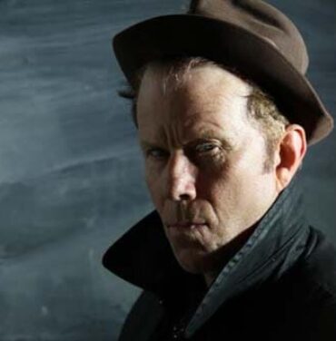 Tom Waits le rinde homenaje a Keith Richards