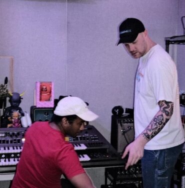 Toro y Moi estrena “Daria” con Kenny Beats