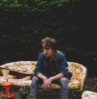 Trevor Sensor estrena 'Texas Girls and Jesus Christ' EP