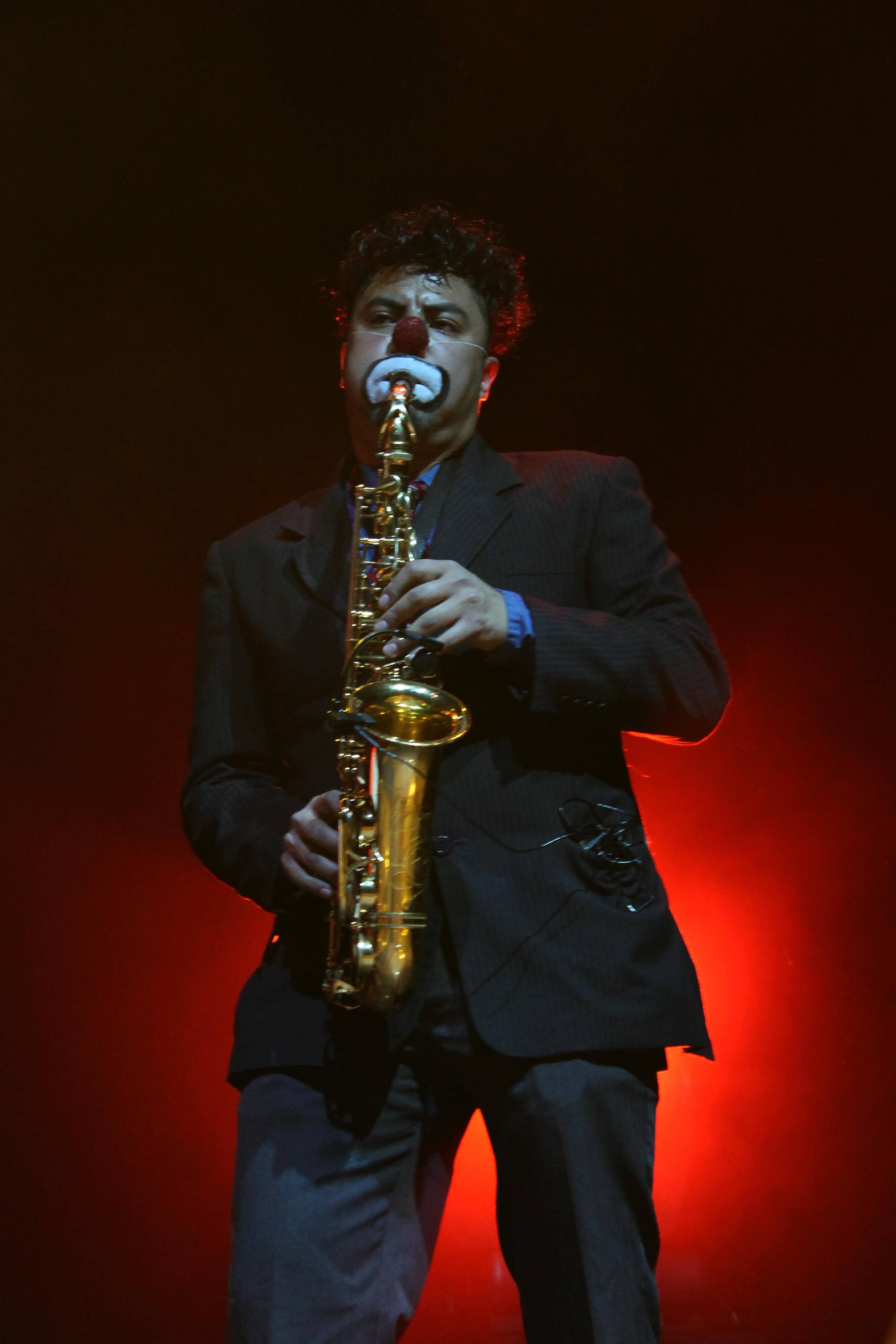 Noche de chistes y música con la Triciclo Circus Band