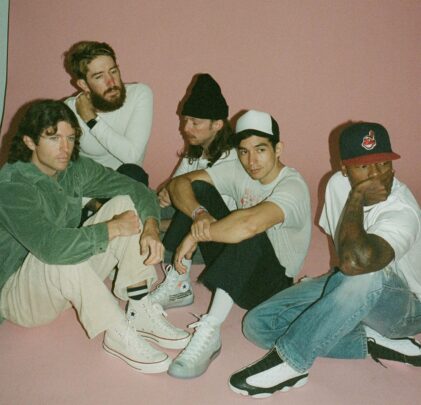 Turnstile y Blood Orange presentan “Alien Love Call”