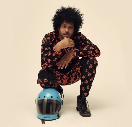 Twin Shadow anuncia nuevo disco y estrena 