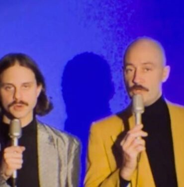 Twin Toes nos hace viajar al pasado con “Born Before The Internet”