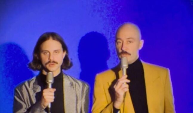 Twin Toes nos hace viajar al pasado con “Born Before The Internet”