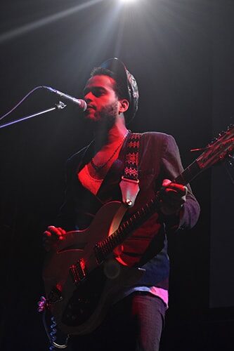 Twin Shadow, la sombra del fin del mundo