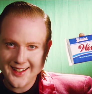 Two Door Cinema Club estrena video para Are We Ready? (Wreck)