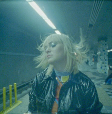 Escucha “where does the party go?”, lo nuevo de de Uffie