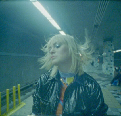 Escucha “where does the party go?”, lo nuevo de de Uffie