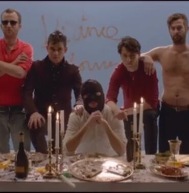 Vampire Weekend presenta nuevo video
