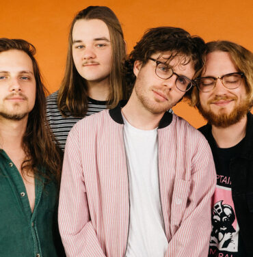 Tras un viaje en carretera Vacations vuelve con “Next Exit”