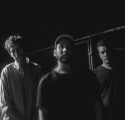 Vaya Futuro presenta la canción 